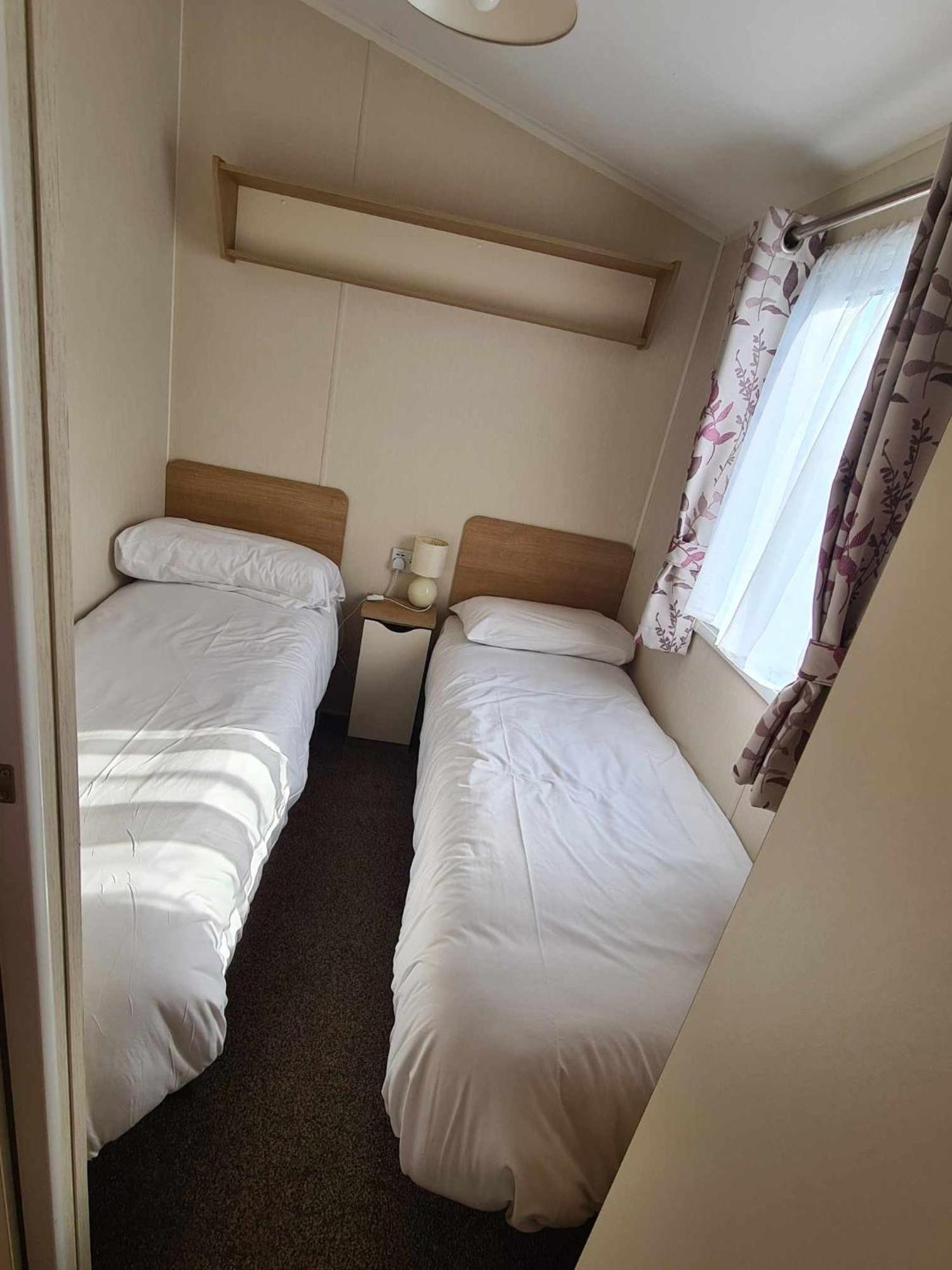 Happy Days Caravan Primrose Valley Filey Exteriör bild