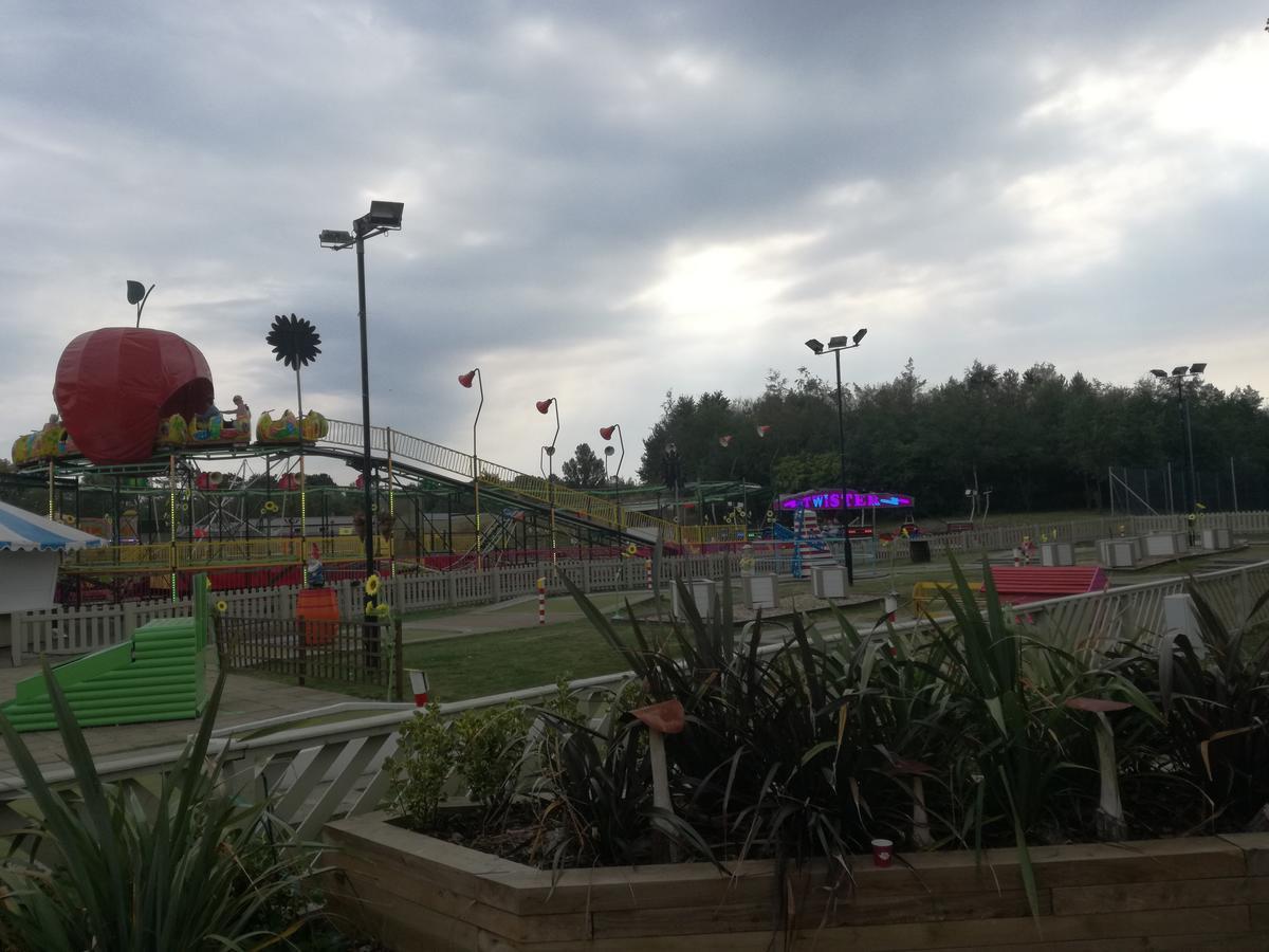 Happy Days Caravan Primrose Valley Filey Exteriör bild