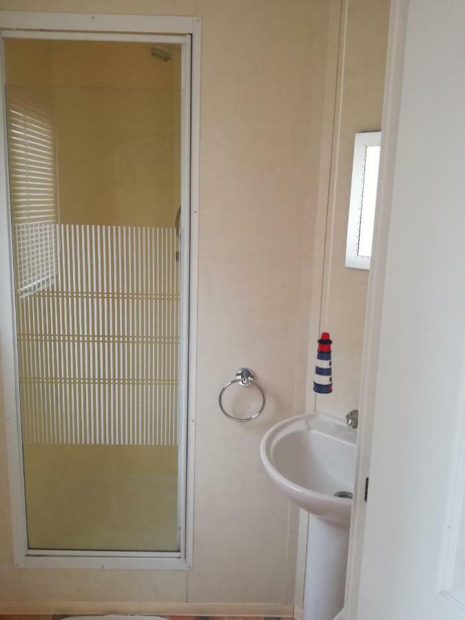 Happy Days Caravan Primrose Valley Filey Exteriör bild